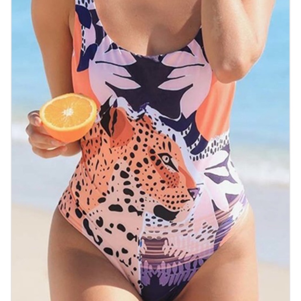 I left! NEW Backless Animal print monokini swimsuit - Picture 2 of 9